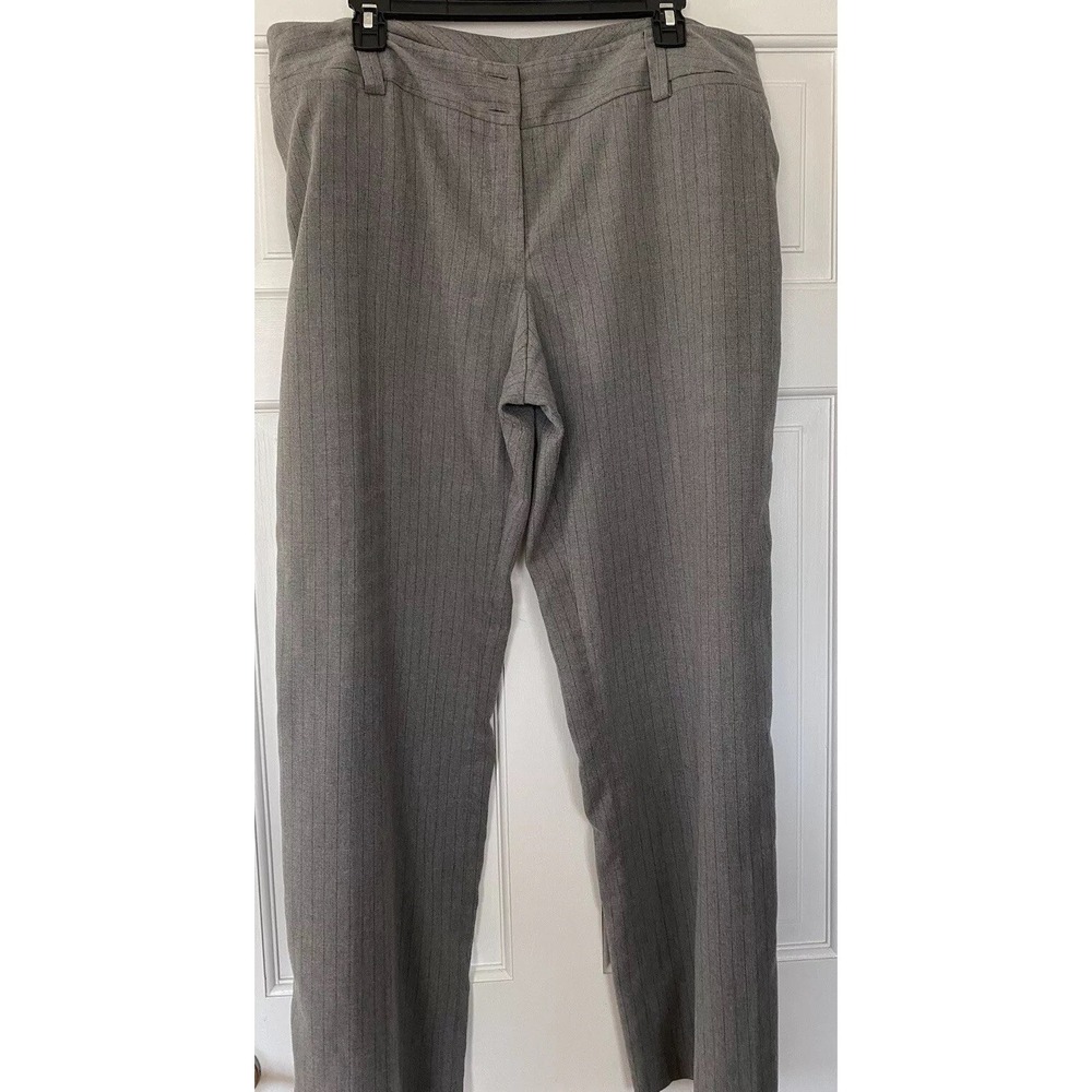 Women's Ab Studio Women's Dress Pants Size 14 Gray Pin Striped Faux Pockets - Picture 2 of 8